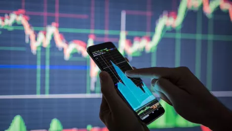 Why top enterprises are creating a data-driven cloud strategy