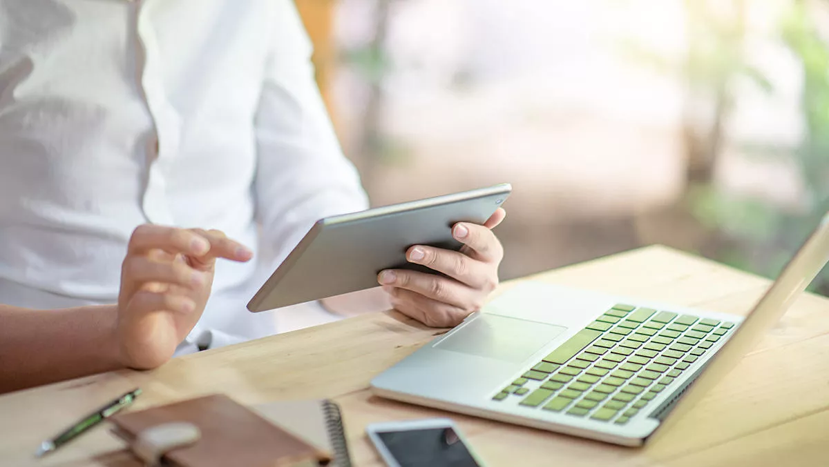 Worldwide tablet market continues to fall, but some vendors buck trend